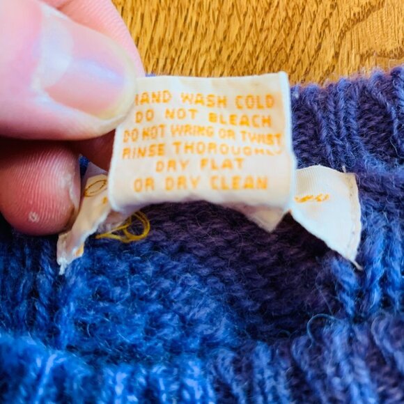 Brooks Brothers Cable Knit Shetland Wool Vintage Sweater Size Medium Purple - Picture 7 of 16